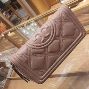 Cartera Tory Burch